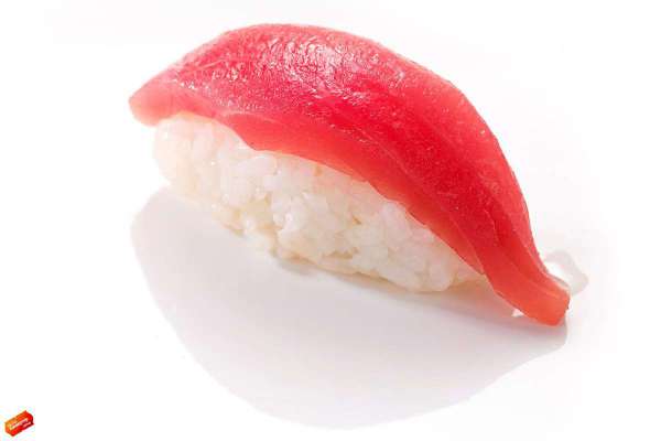 картинка Суши с тунцом суши-маркета "Каэру"
