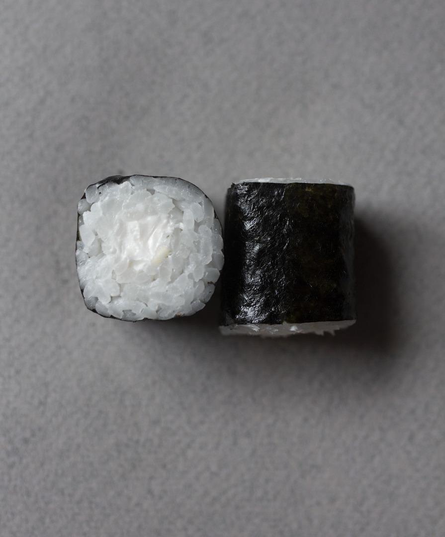 картинка Мини ролл с сливочным сыром и чесноком суши-маркета "Каэру"