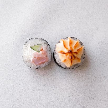 картинка Запеченный ролл с креветками суши-маркета "Каэру"