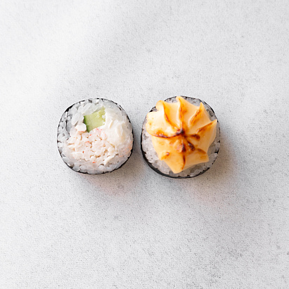 картинка Запеченный ролл со снежным крабом суши-маркета "Каэру"
